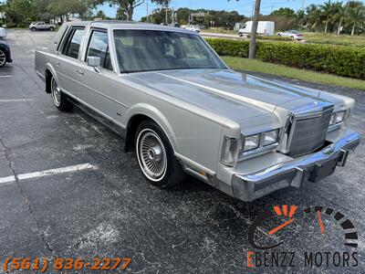 1988 Lincoln Town Car Signature   - Photo 3 - Jupiter, FL 33469