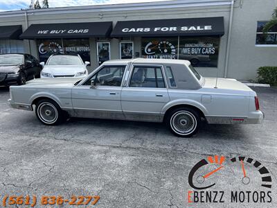 1988 Lincoln Town Car Signature   - Photo 8 - Jupiter, FL 33469
