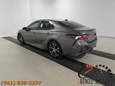 2022 Toyota Camry SE   - Photo 6 - Jupiter, FL 33469