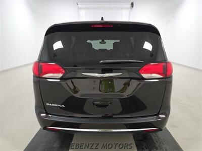 2017 Chrysler Pacifica Touring-L Plus   - Photo 5 - Jupiter, FL 33469