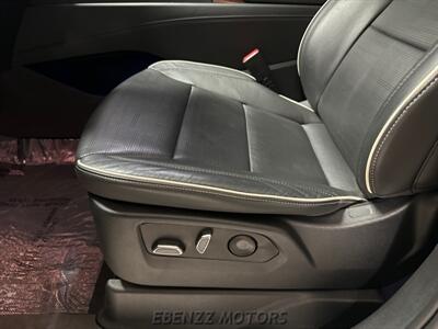 2022 Cadillac Escalade Premium Luxury   - Photo 16 - Jupiter, FL 33469