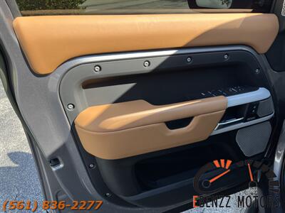 2023 Land Rover Defender 130 X-Dynamic SE   - Photo 9 - Jupiter, FL 33469