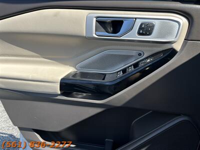 2021 Ford Explorer Platinum   - Photo 17 - Jupiter, FL 33469