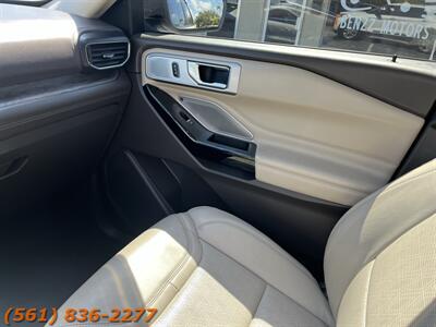 2021 Ford Explorer Platinum   - Photo 14 - Jupiter, FL 33469