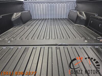 2021 Toyota Tacoma SR5 V6   - Photo 12 - Jupiter, FL 33469