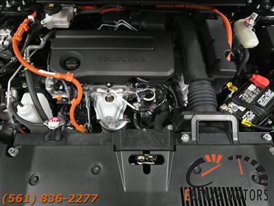2025 HOND CR-V HYBRID   - Photo 15 - Jupiter, FL 33469