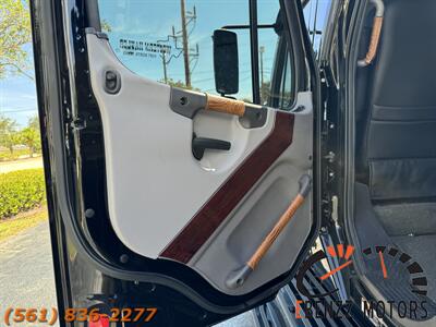 2020 FREIGHTLINER M2 Western Hauler Conversion   - Photo 28 - Jupiter, FL 33469