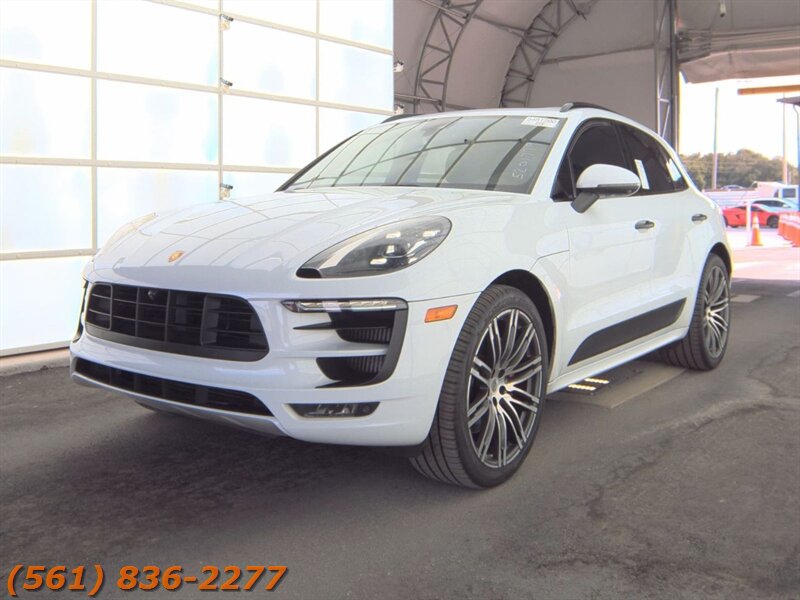 2017 Porsche Macan GTS  