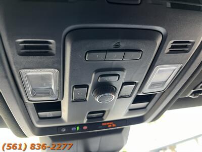 2024 Cadillac Escalade Premium luxury   - Photo 15 - Jupiter, FL 33469