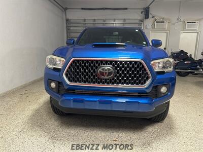 2018 Toyota Tacoma TRD Pro   - Photo 2 - Jupiter, FL 33469