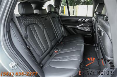 2024 BMW X5 M60i   - Photo 12 - Jupiter, FL 33469