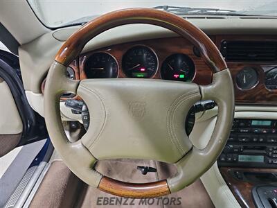 1999 Jaguar XK8   - Photo 10 - Jupiter, FL 33469