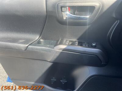 2017 Toyota Tacoma TRD Sport   - Photo 16 - Jupiter, FL 33469