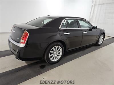 2012 Chrysler 300 Limited   - Photo 4 - Jupiter, FL 33469