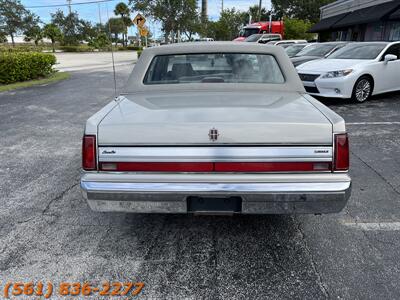 1988 Lincoln Town Car Signature   - Photo 6 - Jupiter, FL 33469