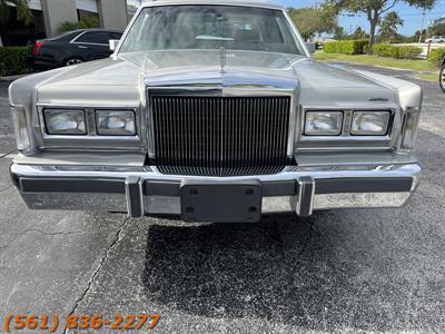 1988 Lincoln Town Car Signature   - Photo 24 - Jupiter, FL 33469