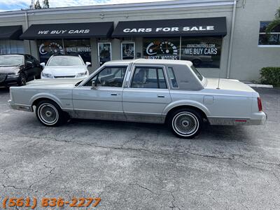 1988 Lincoln Town Car Signature   - Photo 8 - Jupiter, FL 33469
