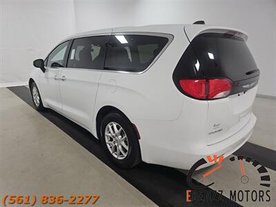 2023 Chrysler Voyager LX   - Photo 6 - Jupiter, FL 33469