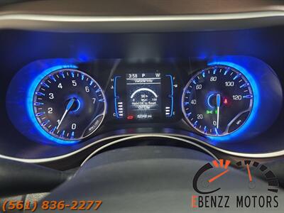 2023 Chrysler Voyager LX   - Photo 12 - Jupiter, FL 33469
