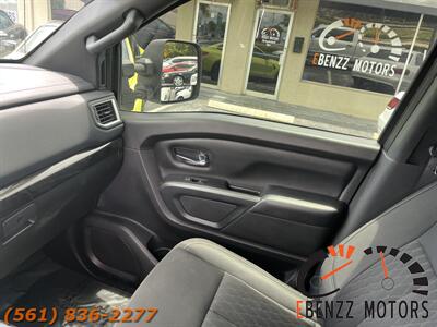 2018 Nissan Titan XD SV   - Photo 11 - Jupiter, FL 33469