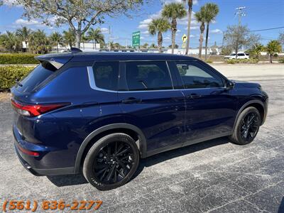2023 Mitsubishi Outlander SE   - Photo 5 - Jupiter, FL 33469
