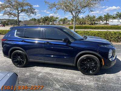 2023 Mitsubishi Outlander SE   - Photo 4 - Jupiter, FL 33469