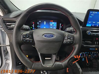2023 Ford Escape Hybrid ST-Line Select   - Photo 10 - Jupiter, FL 33469