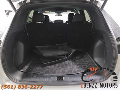 2023 Ford Escape Hybrid ST-Line Select   - Photo 16 - Jupiter, FL 33469
