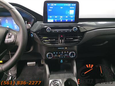 2023 Ford Escape Hybrid ST-Line Select   - Photo 11 - Jupiter, FL 33469