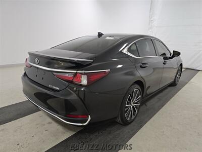 2024 Lexus ES 300h   - Photo 4 - Jupiter, FL 33469