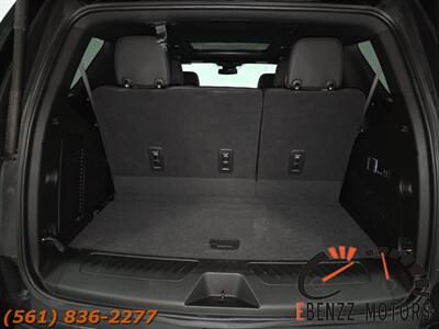 2023 GMC Yukon SLT   - Photo 17 - Jupiter, FL 33469
