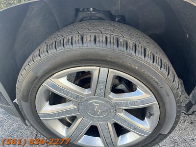 2019 Cadillac Escalade ESV Luxury   - Photo 24 - Jupiter, FL 33469