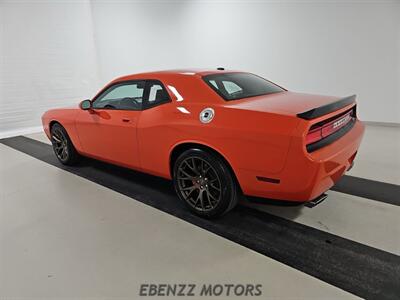 2010 Dodge Challenger SRT8   - Photo 6 - Jupiter, FL 33469