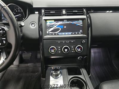 2019 Land Rover Discovery SE   - Photo 4 - Jupiter, FL 33469