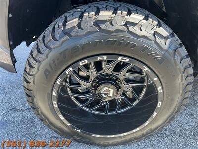 2022 Toyota Tundra Limited   - Photo 17 - Jupiter, FL 33469