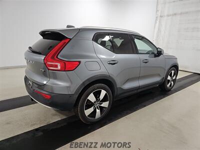 2019 Volvo XC40 T5 Momentum   - Photo 2 - Jupiter, FL 33469