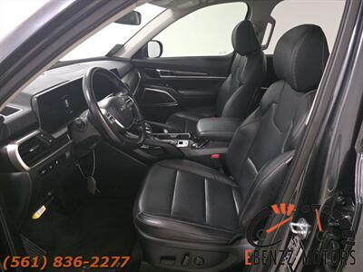 2023 Kia Telluride S   - Photo 8 - Jupiter, FL 33469