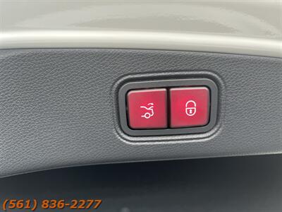 2022 Mercedes-Benz E 450   - Photo 17 - Jupiter, FL 33469