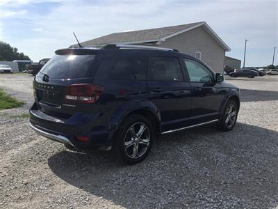 2017 Dodge Journey Crossroad   - Photo 3 - Terre Haute, IN 47802
