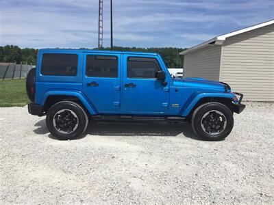 2014 Jeep Wrangler Unlimited Polar Edition   - Photo 2 - Terre Haute, IN 47802