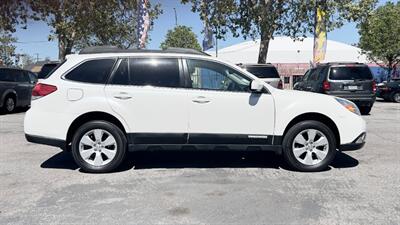 2012 Subaru Outback 2.5i Premium   - Photo 2 - San Jose, CA 95110