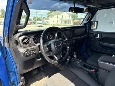 2020 Jeep Gladiator Sport - Photo 9 - Rushville, IN 46173