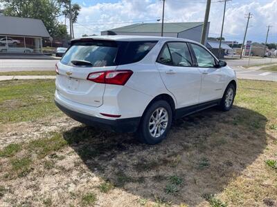 2018 Chevrolet Equinox LS   - Photo 6 - Rushville, IN 46173