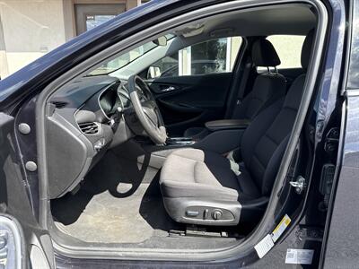 2023 Chevrolet Malibu LT   - Photo 9 - Rushville, IN 46173