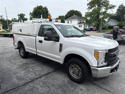 2017 Ford F-250 Super Duty XL   - Photo 4 - Rushville, IN 46173
