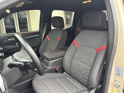 2024 Chevrolet Colorado Z71   - Photo 9 - Rushville, IN 46173