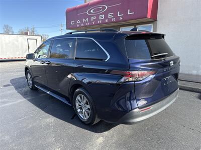 2024 Toyota Sienna XLE 8-Passenger   - Photo 7 - Rushville, IN 46173