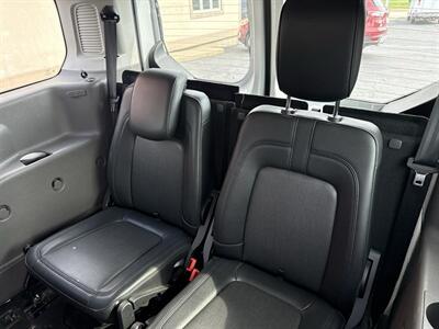 2022 Ford Transit Connect XL - Photo 12 - Rushville, IN 46173