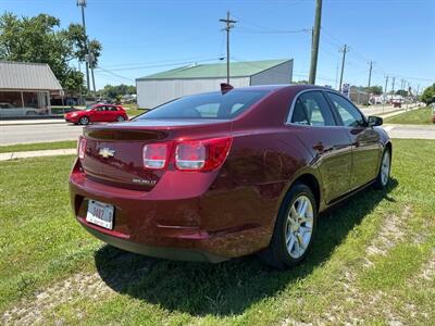 2016 Chevrolet Malibu Limited LT   - Photo 6 - Rushville, IN 46173