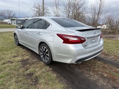 2018 Nissan Altima 2.5 SL   - Photo 8 - Rushville, IN 46173